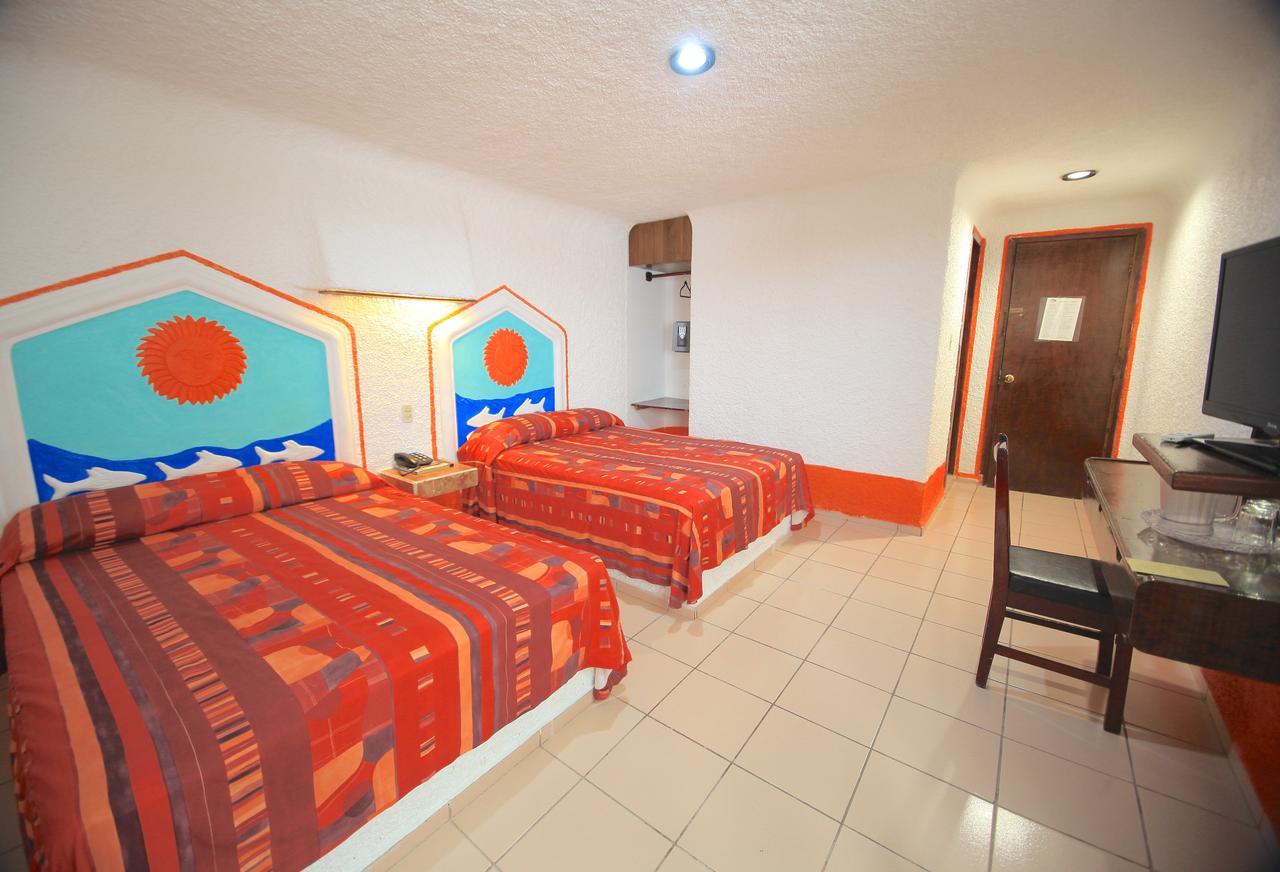 Hotel Carrillos Канкун Екстериор снимка